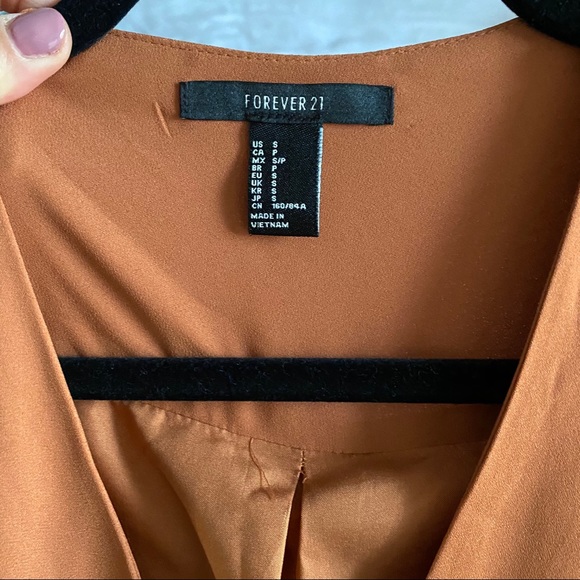 FOREVER 21 | Dress - Picture 2 of 5